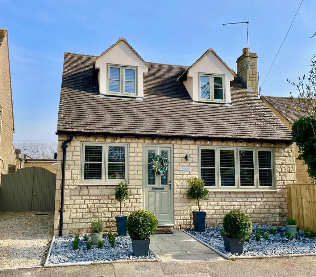 Lavender Lodge Bourton Bourton-on-the-Water Exterior foto